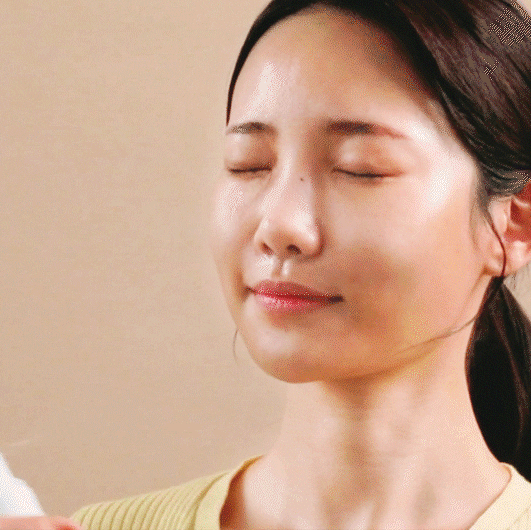 Sungboon_Editor_Deep_Collagen_Barrier_Serum_Mist.gif