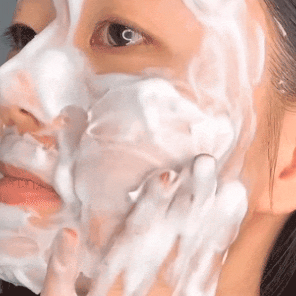 Sungboon_Editor_Green_Tomato_Deep_Pore_Cleansing_Ultra_Whipping_Foam.gif