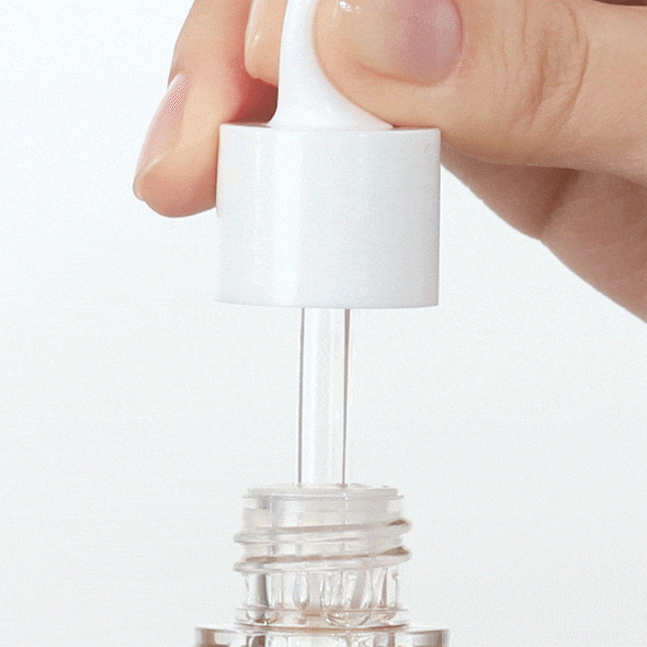 VT_Cosmetics_G2_Brightening_Ampoule_.gif