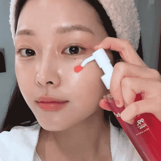 medicube_PDRN_Hydrating_Gel_Cleanser.gif